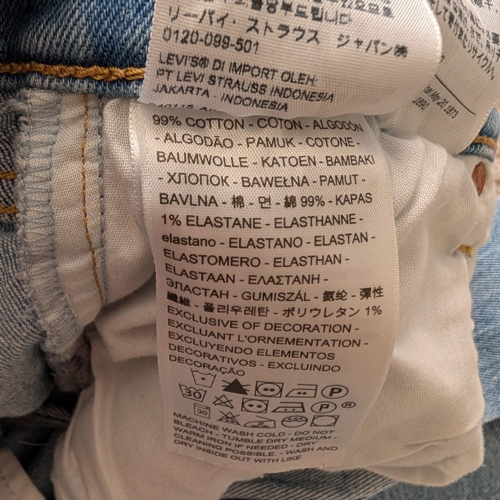 Levi's Ribcage Straight - Picture 9 of 10